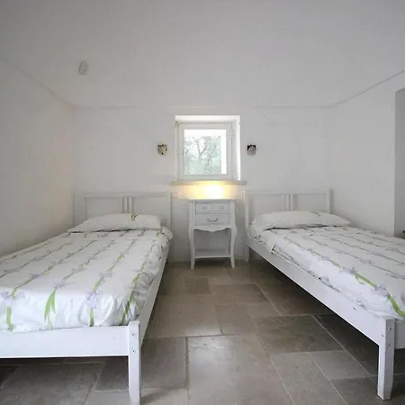 Trullo - Iap02100i-u